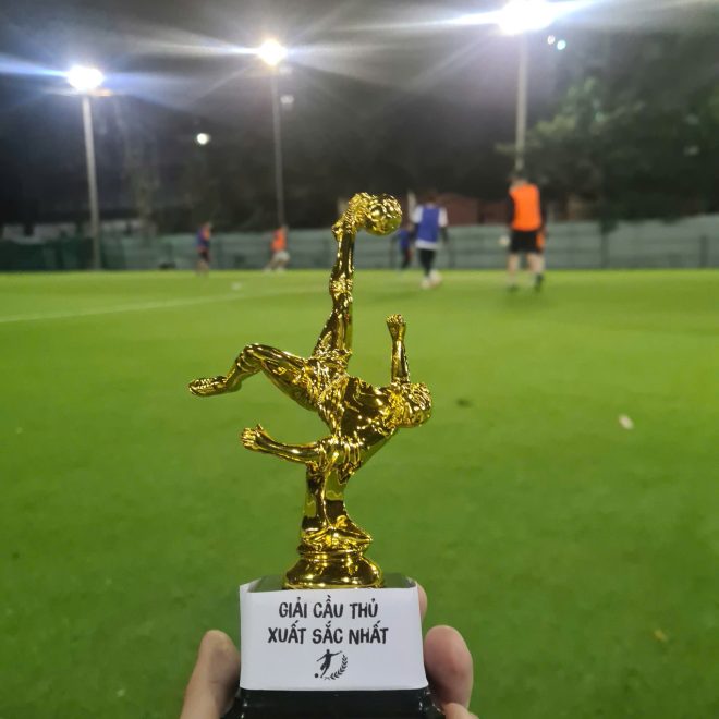 Giải bóng đá nội bộ – mệt vãi lizn (nhưng vui cũng vlonz)